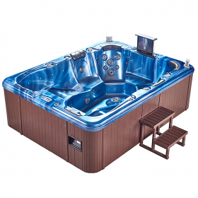 Outdoor 6 person acrylic hot tub